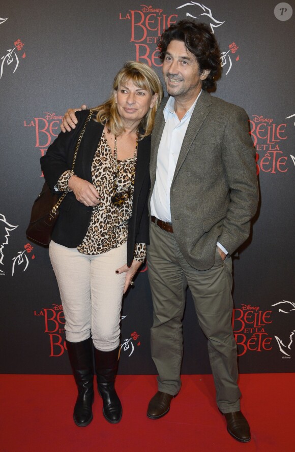 Bruno Madinier et sa femme Camille - People à la générale de la comédie musicale La Belle et la Bête au Théâtre Mogador à Paris le 24 octobre 2013.