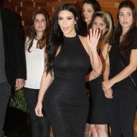 Kim Kardashian : Créatrice ultrasexy au Brésil, Kanye West heureux diplômé