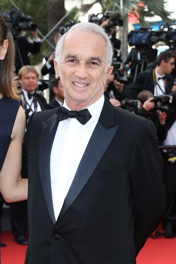 Alain Terzian - Montée des marches du film "La Tête Haute" pour l'ouverture du 68e Festival du film de Cannes le 13 mai 2015.