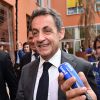Nicolas Sarkozy, nouvellement élu à la présidence de l'UMP, visite un centre d'affaires avec Eric Ciotti et Christian Estrosi, où des start up travaillant sur les nouvelles technologies sont installées, à Nice, le 22 avril 2015.
