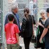 Angelina Jolie, accompagnée de ses fils Knox et Pax, ainsi que de ses beaux-parents Jane et Bill Pitt, quitte le match de football de ses filles Shiloh et Zahara. Los Angeles, le 16 mai 2015  