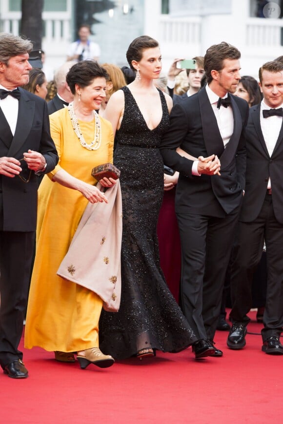 Isabella Rossellini, Elettra Rossellini Wiedemann, son mari James Marshall - Montée des marches du film "Sicario" lors du 68e Festival International du Film de Cannes le 19 mai 2015