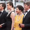 James Marshall, sa femme Elettra Rossellini Wiedemann, Isabella Rossellini -  Montée des marches du film "Sicario" lors du 68e Festival International du Film de Cannes le 19 mai 2015