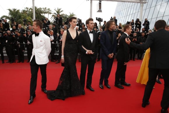 Elettra Rossellini Wiedemann, son mari James Marshall - Montée des marches du film "Sicario" lors du 68e Festival International du Film de Cannes le 19 mai 2015