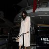 Kendall Jenner descend d'un yacht lors du 68 ème Festival International du Film de Cannes, le 19 mai 2015.