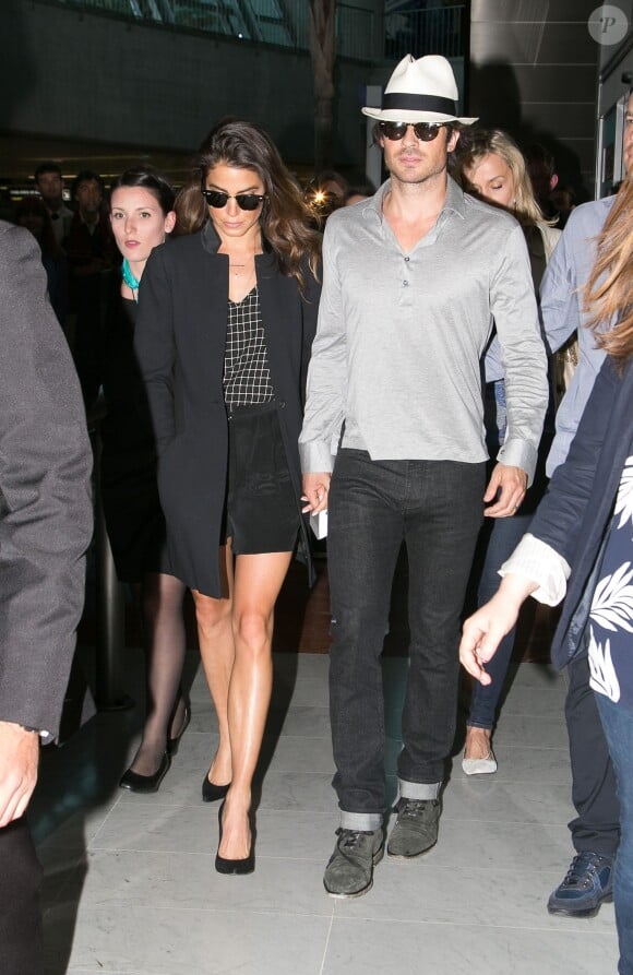 Nikki Reed et son mari Ian Somerhalder arrivent à l'aéroport de Nice, le 20 mai 2015.