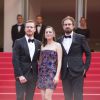 Michael Fassbender, Marion Cotillard (robe Dior) et Justin Kurzel - Montée des marches du film "Macbeth" lors du 68e Festival International du Film de Cannes le 23 mai 2015