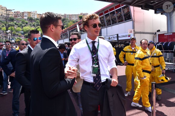 Pierre Casiraghi et Gareth Wittstock visitent les stands pendant le Grand Prix de Monaco 2015 le 24 mai 2015