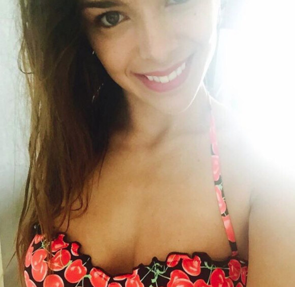 Marine Lorphelin : essayage de bikini avant ses vacances