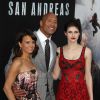 Carla Gugino, Dwayne Johnson, Alexandra Daddario - Première du film "San Andreas" à Los Angeles le 26 mai 2015. 