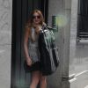 Lindsay Lohan fait du shopping à Milan, le 28 avril 2015