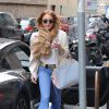 Lindsay Lohan fait du shopping à Milan, le 28 avril 2015.