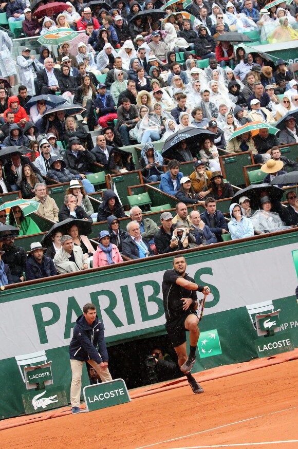 Jo-Wilfried Tsonga à Roland-Garros à Paris, le 31 mai 2015. 