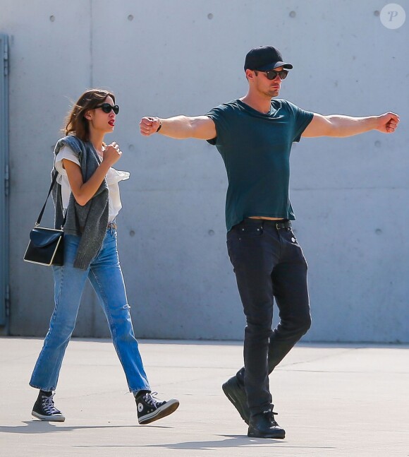 Exclusif - Alexander Skarsgard et Alexa Chung passent une journée romantique dans un jardin botanique à New York, le 30 mai 2015.