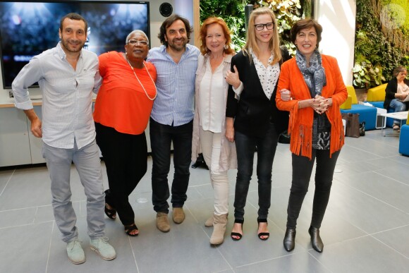 Zinédine Soualem, Firmine Richard, André Manoukian, Eva Darlan, Pascale Arbillot et Ruth Elkrief - Tournoi de babyfoot à l'occasion de la 7e coupe du monde de football féminin au Village by CA à Paris le 8 juin 2015.