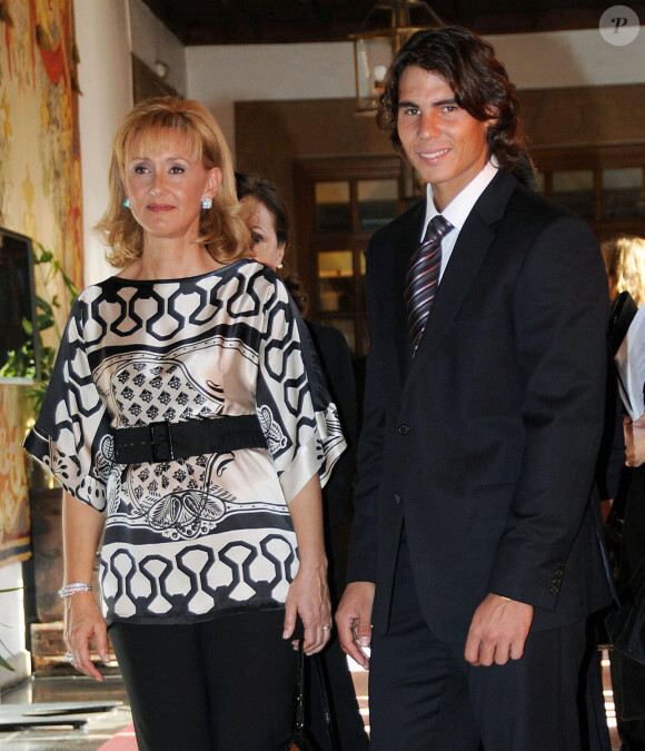 Rafael Nadal et sa mère Maria Parera lors des prix Princesses des Asturies au théâtre de Campoamor en Asturie, le 24 octobre 2008