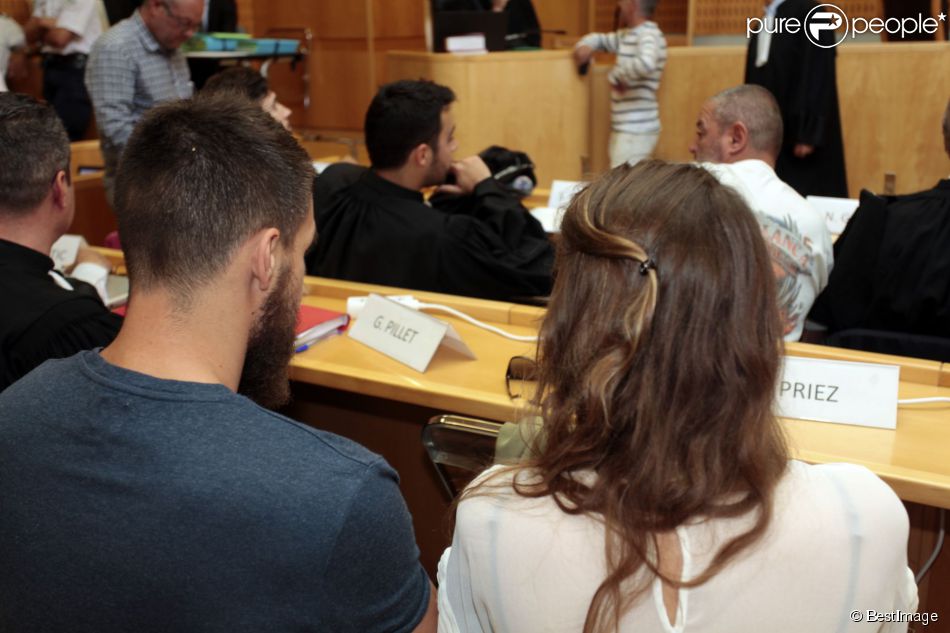  Luka Karabatic et sa compagne Jeny Priez au premier jour du proc&amp;egrave;s des paris suspects et du suppos&amp;eacute; match de handball truqu&amp;eacute; au tribunal correctionnel de Montpellier le 15 juin 2015 