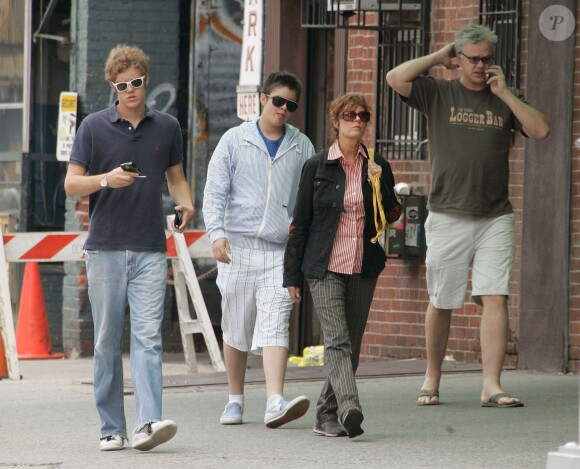 Susan Sarandon et Tim Robbins avec leurs enfants Jack et Miles à New York le 23 juin 2008
