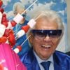 Exclusif - Michou - L'homme en bleu fête son 84e anniversaire dans son cabaret Chez Michou à Paris le 18 juin 2015.