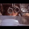 Jake Lloyd dans Star Wars : La menace fantôme, lors de la course de pod