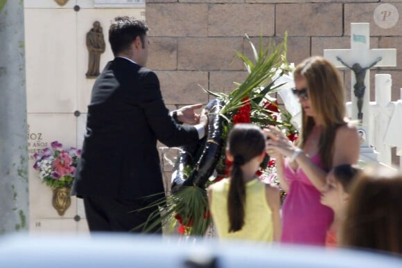 Obsèques de Eduardo Cruz à Madrid, le 20 juin 2015. Eduardo Cruz, le père de Penelope Cruz, Monica Cruz et Eduardo Cruz Jr est décédé le 18 juin.
