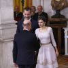 Le roi Felipe VI et la reine Letizia d'Espagne remettent les médailles du mérite civil à Madrid, le 19 juin 2015