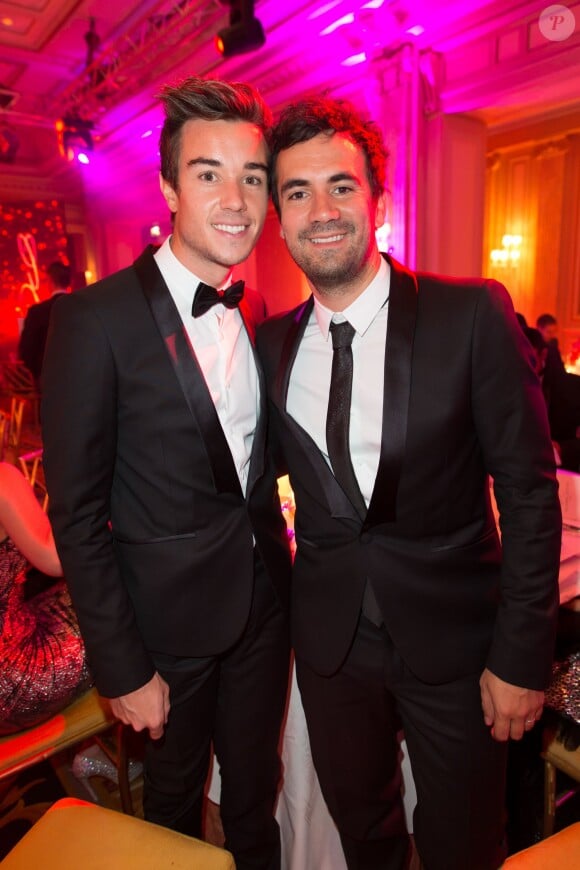 Exclusif - Alex Goude et son mari Romain - Photocall au Dîner du Global Gift Gala au profit de L'Unicef France Frimousses de Créateurs. A Paris, le 25 mai 2015.