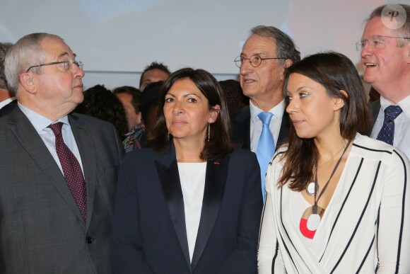 Jean-Paul Huchon, Anne Hidalgo, Marion Bartoli et Bernard Lapasset lors de la cérémonie de coup d'envoi de la candidature de la France pour accueillir les Jeux olympiques de 2024 à la Maison du Sport Français à Paris le 23 juin 2015