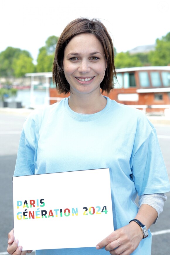 Nathalie Péchalat sur les quais de Seine à Paris le 23 juin 2015 à l'occasion de la candidature de la France à l'organisation des Jeux olympiques de 2024