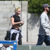 Patrick Schwarzenegger et sa petite amie Miley Cyrus sont allés déjeuner à Sherman Oaks, le 2 avril 2015 F 