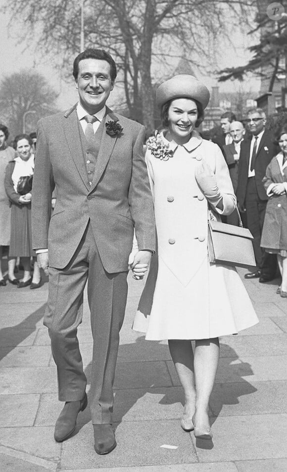 Patrick MacNee et Kate Woodville lors de leur mariage (photo d'archive)