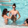Alessandra Ambrosio prend le soleil à Rio de Janeiro le 30 juin 2015