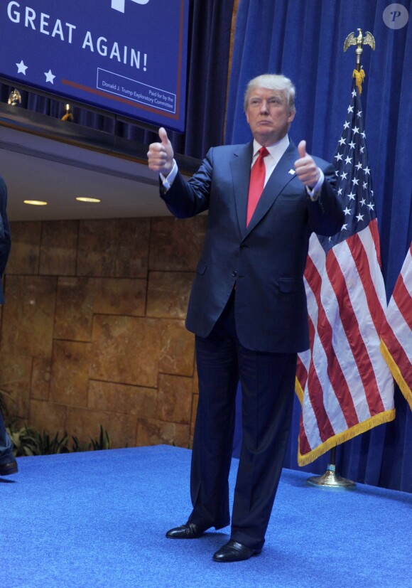 Donald Trump annonce sa candidature à l'élection présidentielle américaine le 16 juin 2016 à New York. Sa fille Ivanka est à ses côtés 