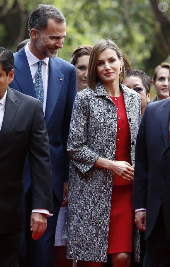 Le roi Felipe VI et la reine Letizia d'Espagne assistent à une cérémonie au Sénat en l'honneur de leur premier voyage d'état en Amérique Latine. Le 30 juin 2015 