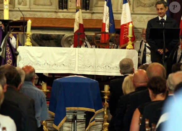 Nicolas Sarkozy lors des obsèques de Charles Pasqua en la cathédrale Notre-Dame du Puy à Grasse, le 7 juillet 2015