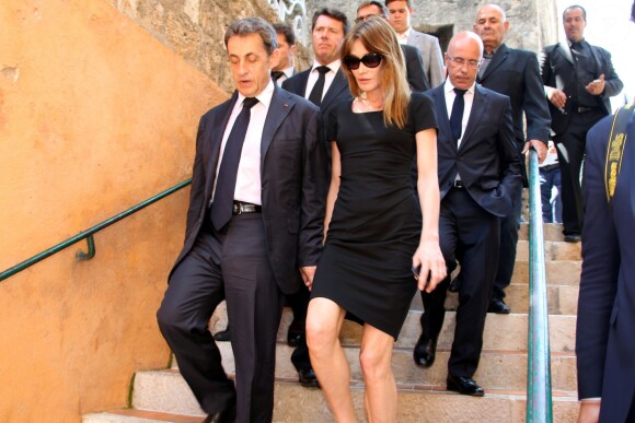 Nicolas Sarkozy et son épouse Carla Bruni-Sarkozy lors des obsèques de Charles Pasqua en la cathédrale Notre-Dame du Puy à Grasse, le 7 juillet 2015