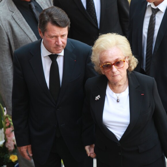 Christian Estrosi et Bernadette Chirac lors des obsèques de Charles Pasqua en la cathédrale Notre-Dame du Puy à Grasse, le 7 juillet 2015