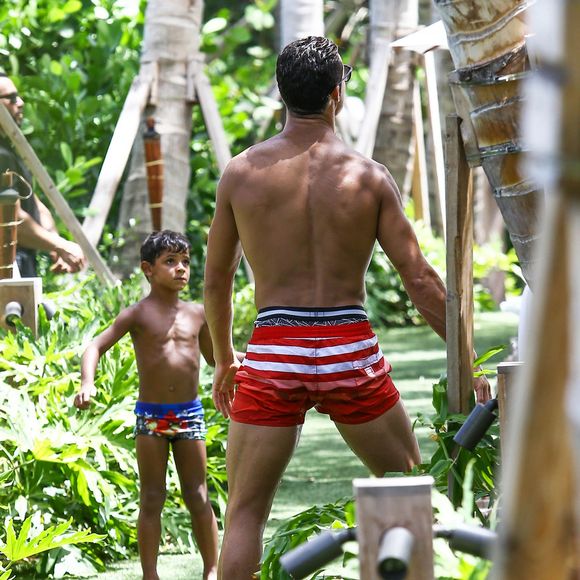 Cristiano Ronaldo et son fils Cristiano Jr en vacances à Miami le 24 juin 2015