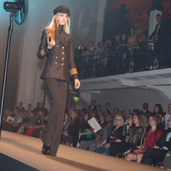 Rudy Byerry, Josiane Balasko, Laura Smet et Emmanuelle Alt assistent au défilé Jean Paul Gaultier (collection haute couture automne-hiver 2015/2016) au 325, rue Saint Martin. Paris, le 8 juillet 2015.