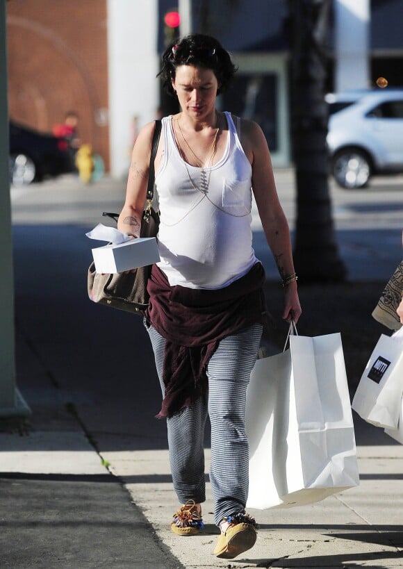 Lena Headey, enceinte, à Los Angeles le 8 mars 2015.