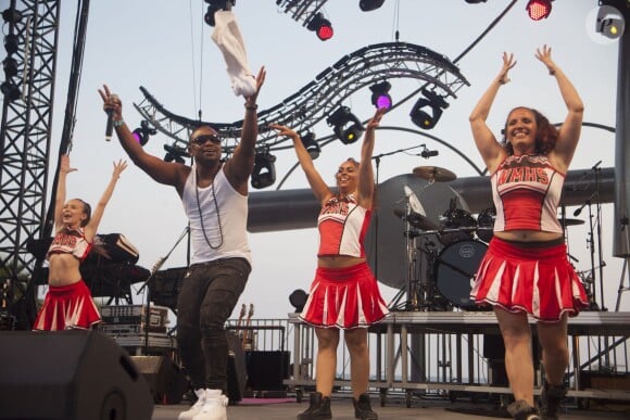 Papa London participe au concert de l'association Enfant Star et Match, qui fête ses 10 ans, à Antibes, le 8 juillet 2015.
