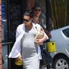 Exclusif - Naya Rivera, enceinte et son mari Ryan Dorsey sont allés faire des courses dans une quincaillerie à Los Angeles le 20 juin 2015, où ils ont acheté des pots de peinture.   