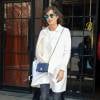 Marion Cotillard porte son sac Diorama (et des lunettes So Real) dans les rues de New York