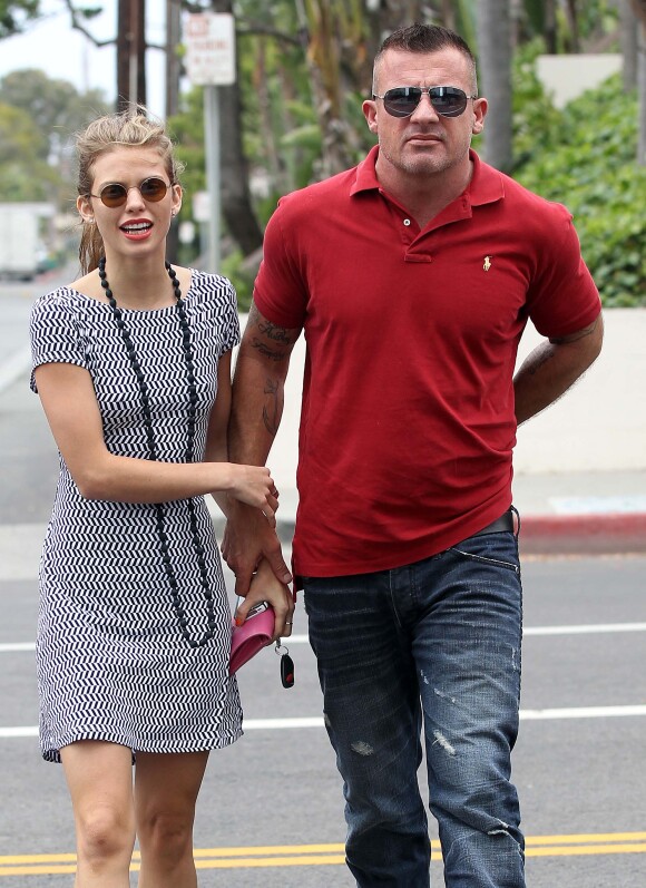 AnnaLynne McCord et son compagnon Dominic Purcell à Los Angeles, le 1er juin 2012.