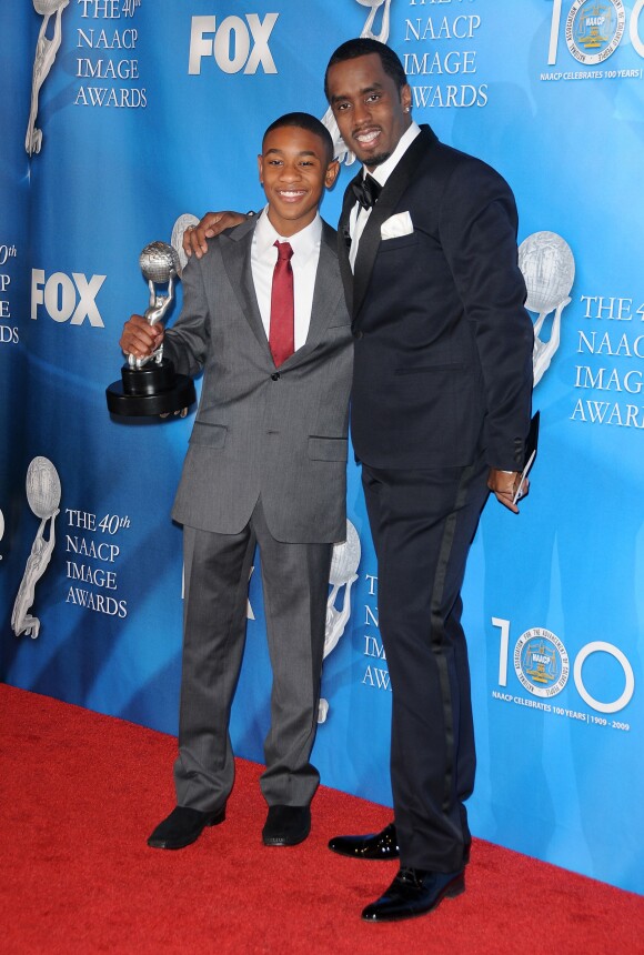 Justin Martin et Sean Combs lors de la 40e édition des NAACP Image Awards à Los Angeles, le 12 février 2009