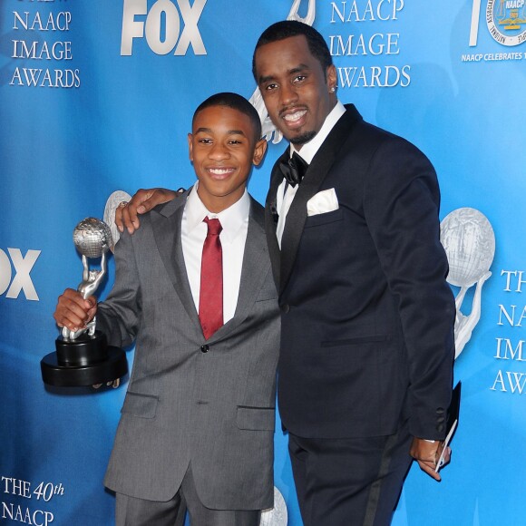 Justin Martin et Sean Combs lors de la 40e édition des NAACP Image Awards à Los Angeles, le 12 février 2009