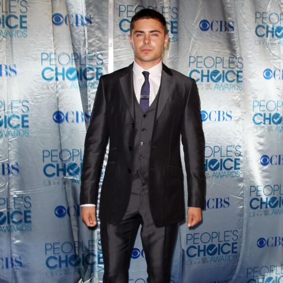 Zac Efron lors des People's Choice Awards à Los Angeles, le 5 janvier 2010