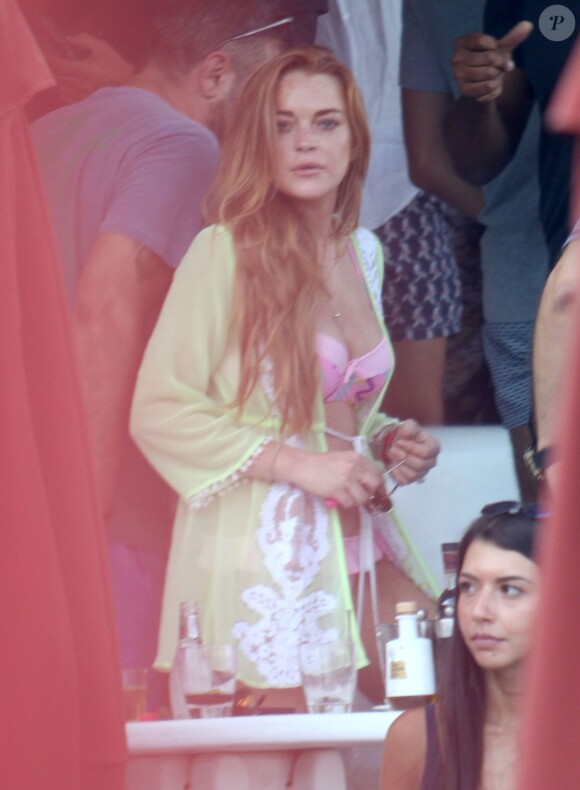 L'actrice Lindsay Lohan passe ses vacances à Mykonos en Grèce le 20 juillet 2015.  