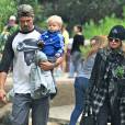  Exclusif - Fergie, son mari Josh Duhamel et leur fils Axl &agrave; la sortie d'un parc &agrave; Los Angeles, le 14 juin 2015.&nbsp;  