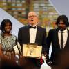 Kalieaswari Srinivasan, Jacques Audiard (Palme d'Or pour le film "Dheepan"), Jesuthasan Antonythasan - Cérémonie de clôture du 68e Festival International du film de Cannes, le 24 mai 2015. 